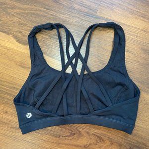 Lululemon Free to Be Serene Sports Bra Light Support C/D Cup Size 4